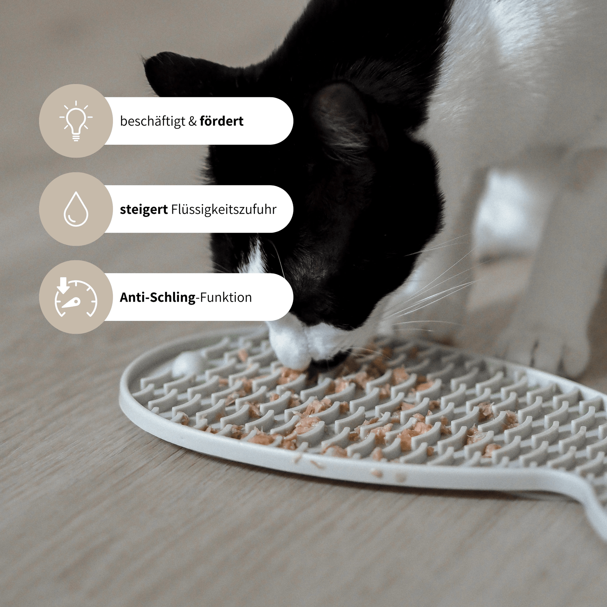 beige Schleckmatte für Katzen für Leckerlies und Nassfutter 